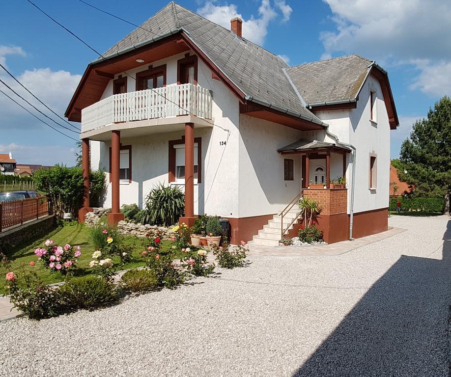 Villa Nora Heviz Luaran gambar